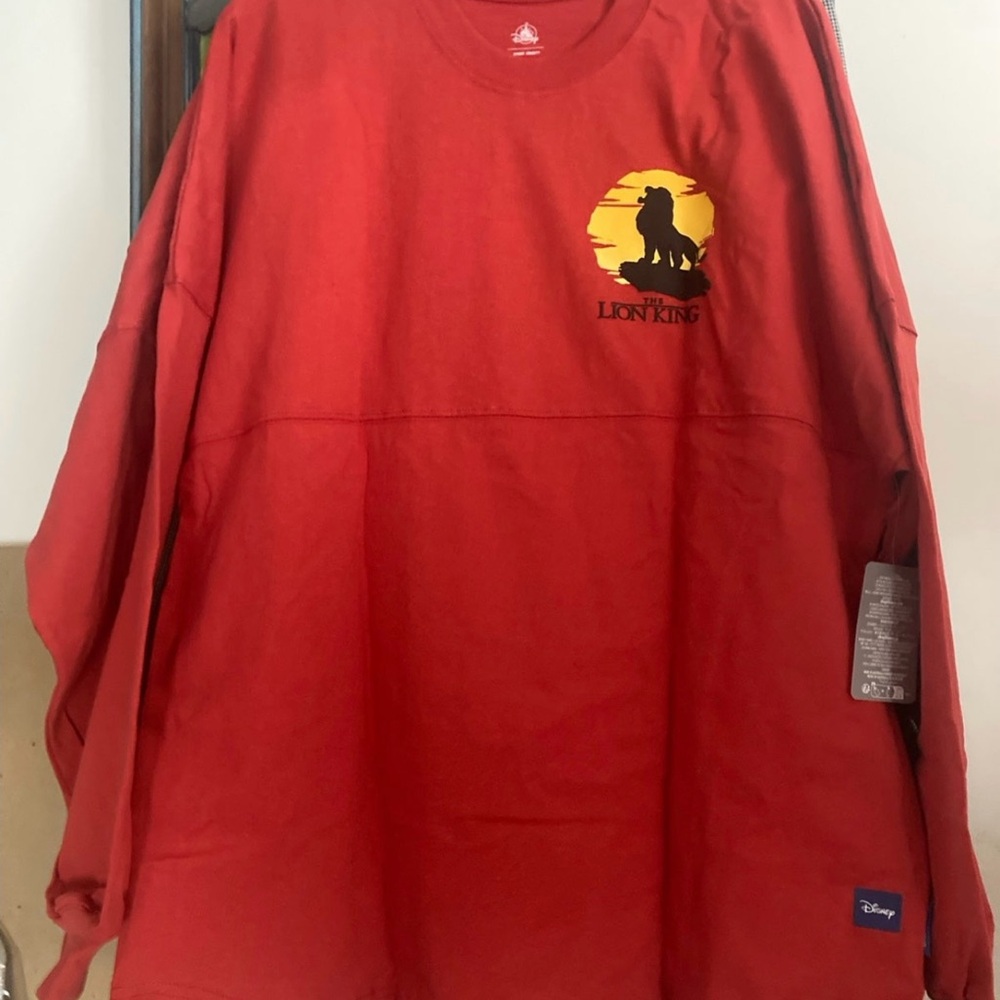 Walt Disney world the lion king red pride land spirit jersey new extra large XL